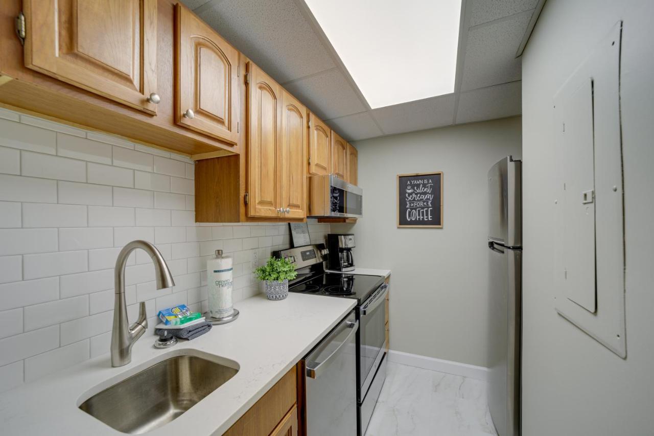 Stylish Gatlinburg Condo With Pool Walk Downtown! Exterior photo